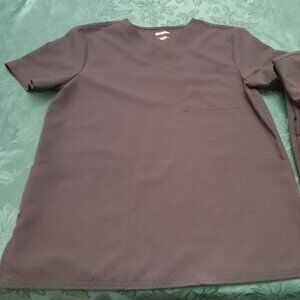 3 for $12 - Men's black scrub shirt with pockets size small in good condition